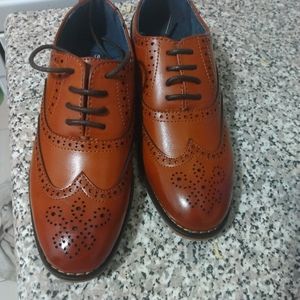 Boys formal shoe